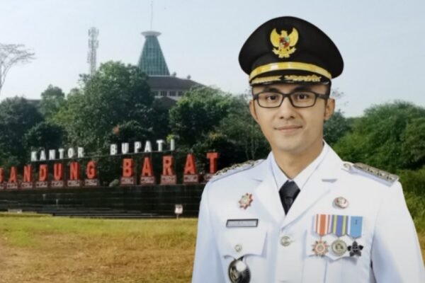 Ingatkan Janji Politik Bupati KBB, Kades Cipatat Minta Bankeu RW Segera Dicairkan