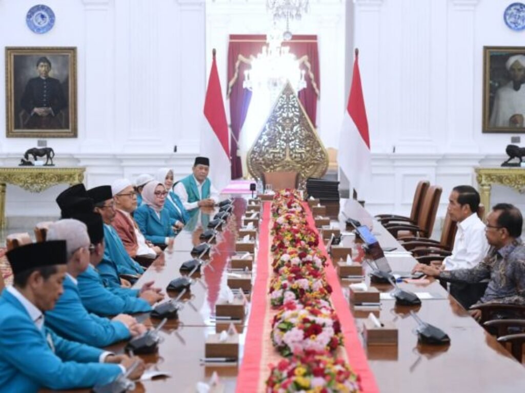 Presiden Jokowi Terima Pengurus Pusat Parmusi di Istana Merdeka