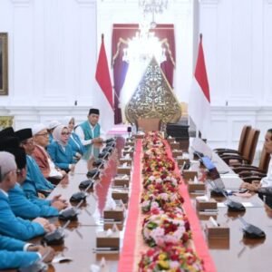 Presiden Jokowi Terima Pengurus Pusat Parmusi di Istana Merdeka