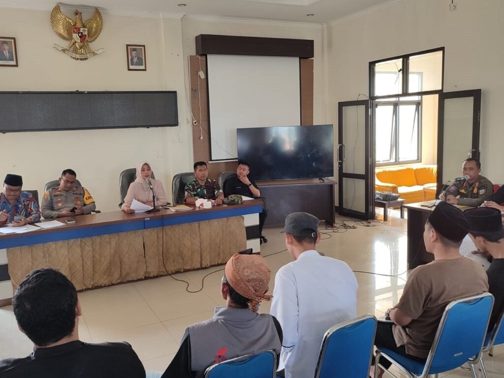 Himpunan Muslim Samarang & Majelis Ta’lim Resah Karena Aktivitas Ahmadiyah, Peredaran Narkoba, Miras dan Seks Bebas di Desa Sukakarya