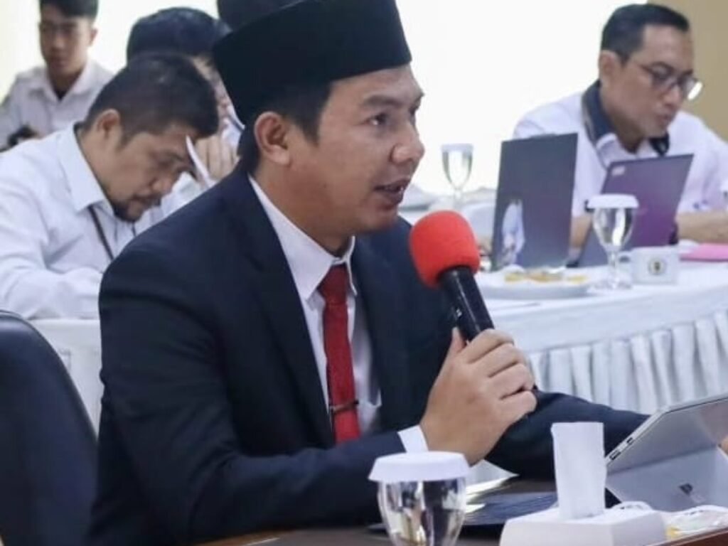 Sekda Purwakarta Hadiri Rapat Rancangan KUA Dan PPAS Tahun 2024 Di Gedung DPRD