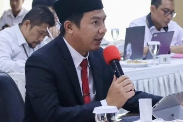 Sekda Purwakarta Hadiri Rapat Rancangan KUA Dan PPAS Tahun 2024 Di Gedung DPRD