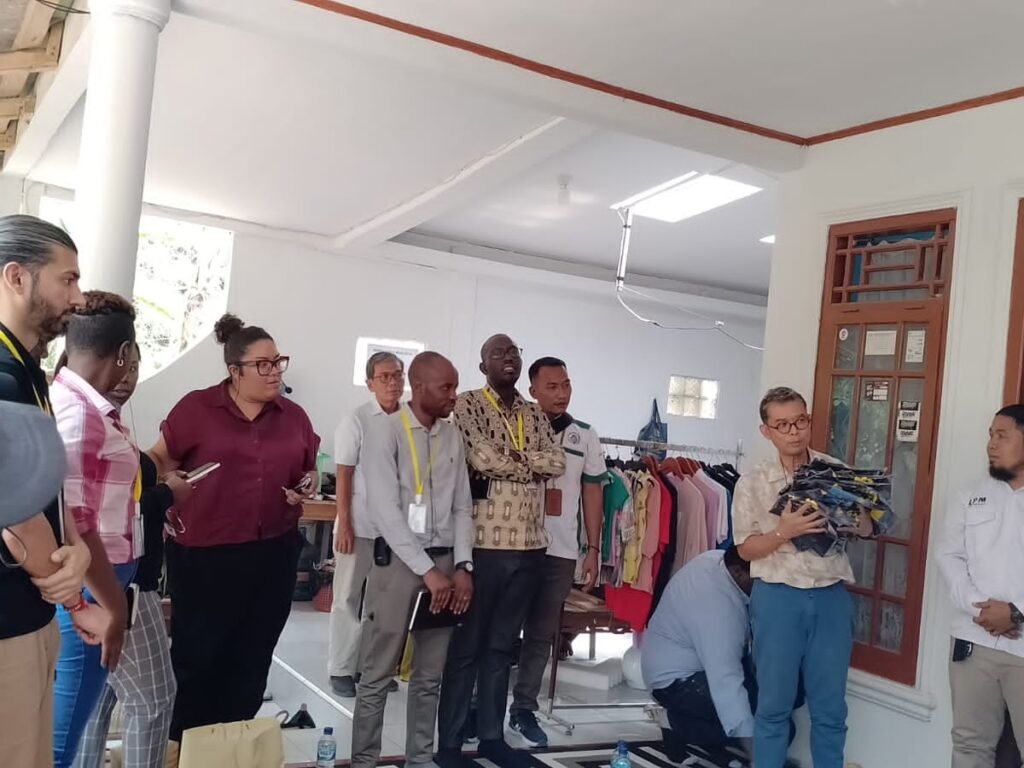 Delegasi Republik Rwanda Bersama Bank Dunia Berkunjung ke Desa Sukajaya Kecamatan Sukatani Purwakarta