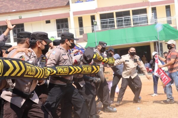 Amankan Pemilu 2024, Polres Purwakarta Gelar Simulasi Sistem Pengamanan Kota