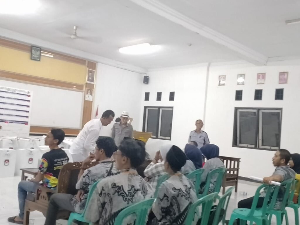 H. M. Muhyi Incumbent Kades Mekargalih Jatiluhur Purwakarta Terpilih Kembali Periode 2023-2029