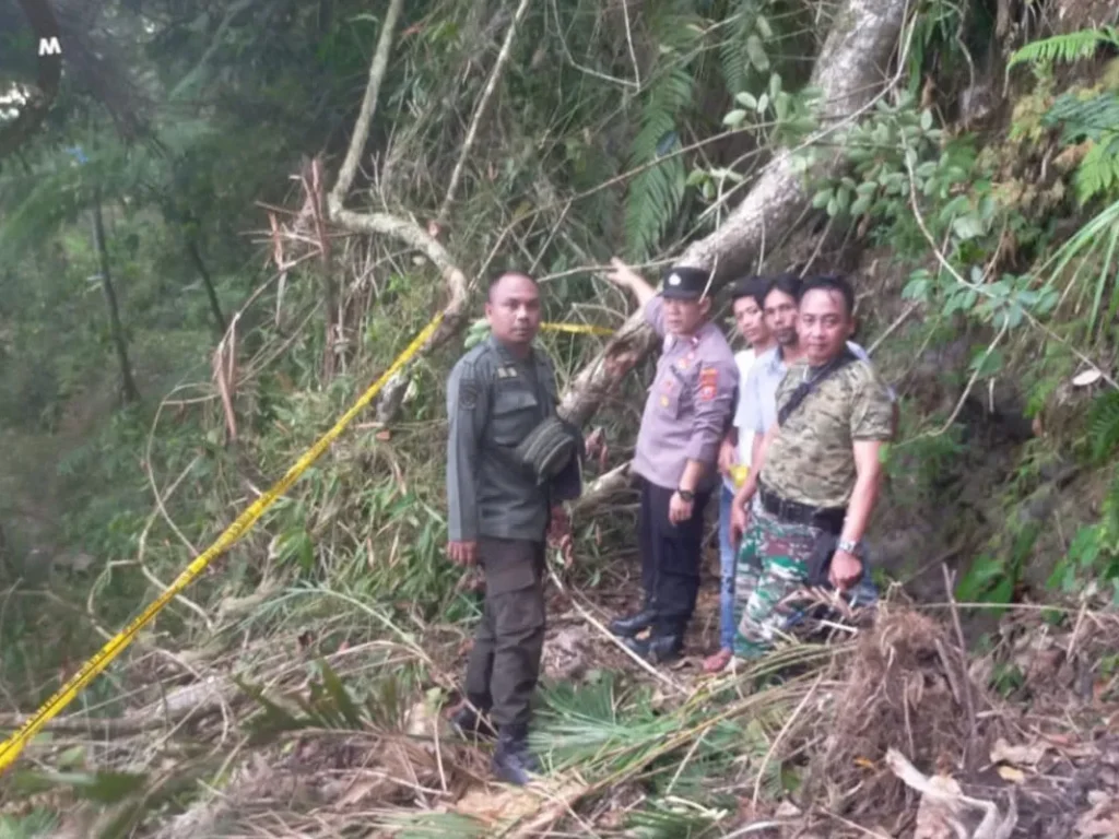 Empat Pemburu Tewas di Hutan Garut, Polisi Sebut Akibat Tertimpa Pohon Tumbang