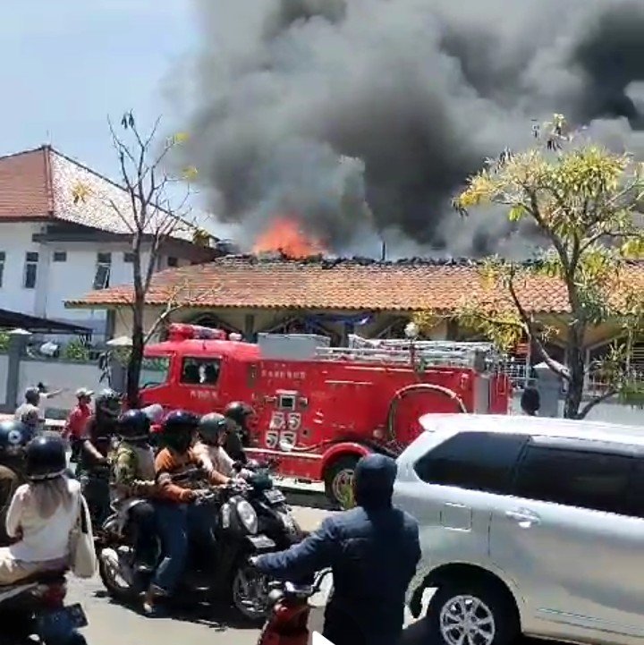 Warga Panik! Sijago Merah Lalap RSUD dr Slamet Garut