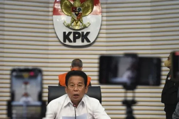 Usai Ditetapkan Tersangka, KPK Langsung Tahan Sekjen Kementan KS