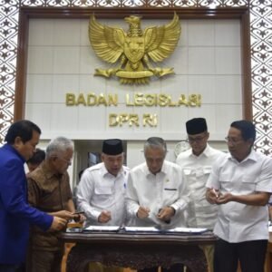 Rapat Pleno Baleg Resmi Sepakati RUU Pilkada Jadi Usulan Inisiatif DPR RI