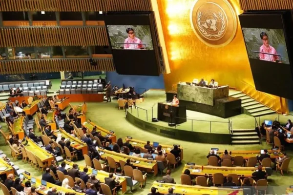 PBB Setujui Resolusi “Gencatan Senjata Kemanusiaan” di Gaza