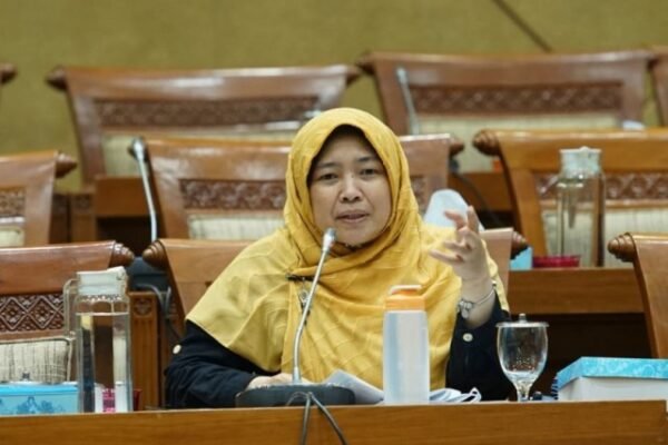 Soroti Program “Rice Cooker”, Komisi IX: Masyarakat Lebih Butuh Harga Pangan Murah