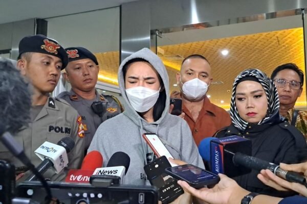 Artis Amanda Manopo Diperiksa Bareskrim Polri Dengan 34 Pertanyaan