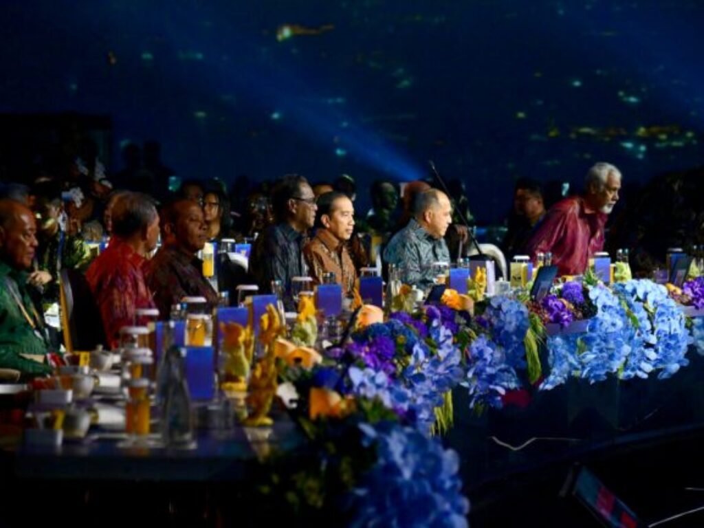 Presiden Jokowi Gelar Jamuan Santap Malam KTT AIS Forum 2023 di Bali