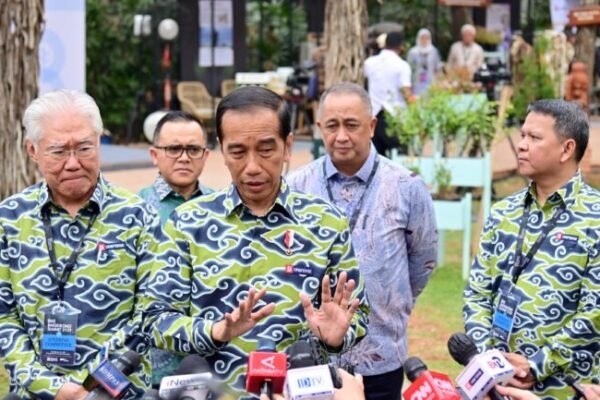 Presiden Jokowi Hormati Pelaporan ke KPK atas Dirinya dan Kedua Putranya