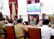 Ratas Dengan Sejumlah Menteri, Presiden Instruksikan Jajaran Gunakan Data Regsosek Secara Optimal