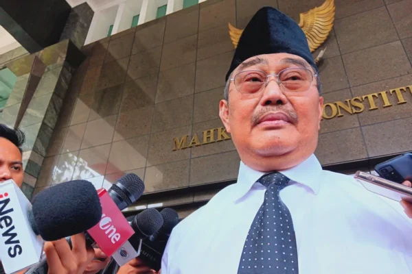 Jimly Sebut Gugatan BEM Unusia Bisa Jadi Pertimbangan Putusan MKMK