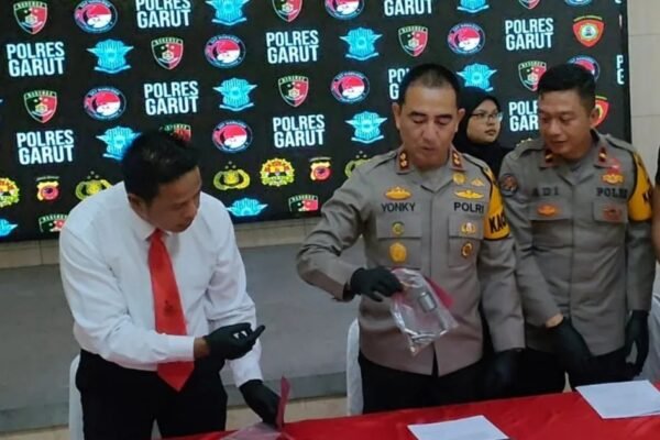 Polisi Tangkap Pelaku Aksi Koboy Letuskan Senpi di Garut
