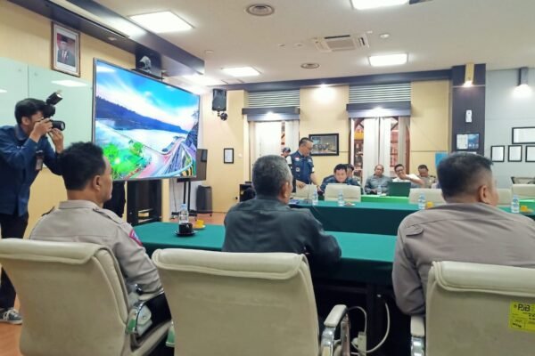 Rapat Persiapan Peresmian PLTS Apung Cirata Oleh Presiden Joko Widodo.