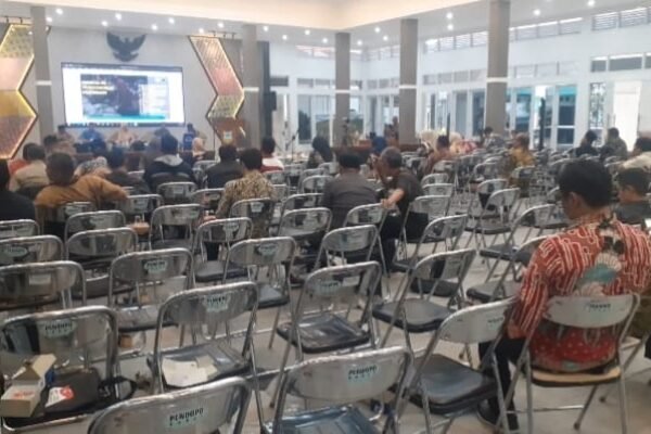 Banyak Kades Tinggalkan Tempat Saat Giat Workshop Evaluasi Pengelolaan Keuangan Desa di Garut