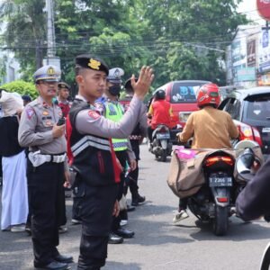 Pengamanan Humanis Polres Purwakarta Dalam Aksi Damai Bela Palestina