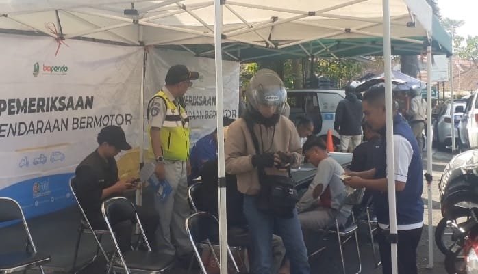 Bapenda Garut Gelar Razia Gabungan Tertibkan Administrasi Kendaraan Bermotor Tahun 2023