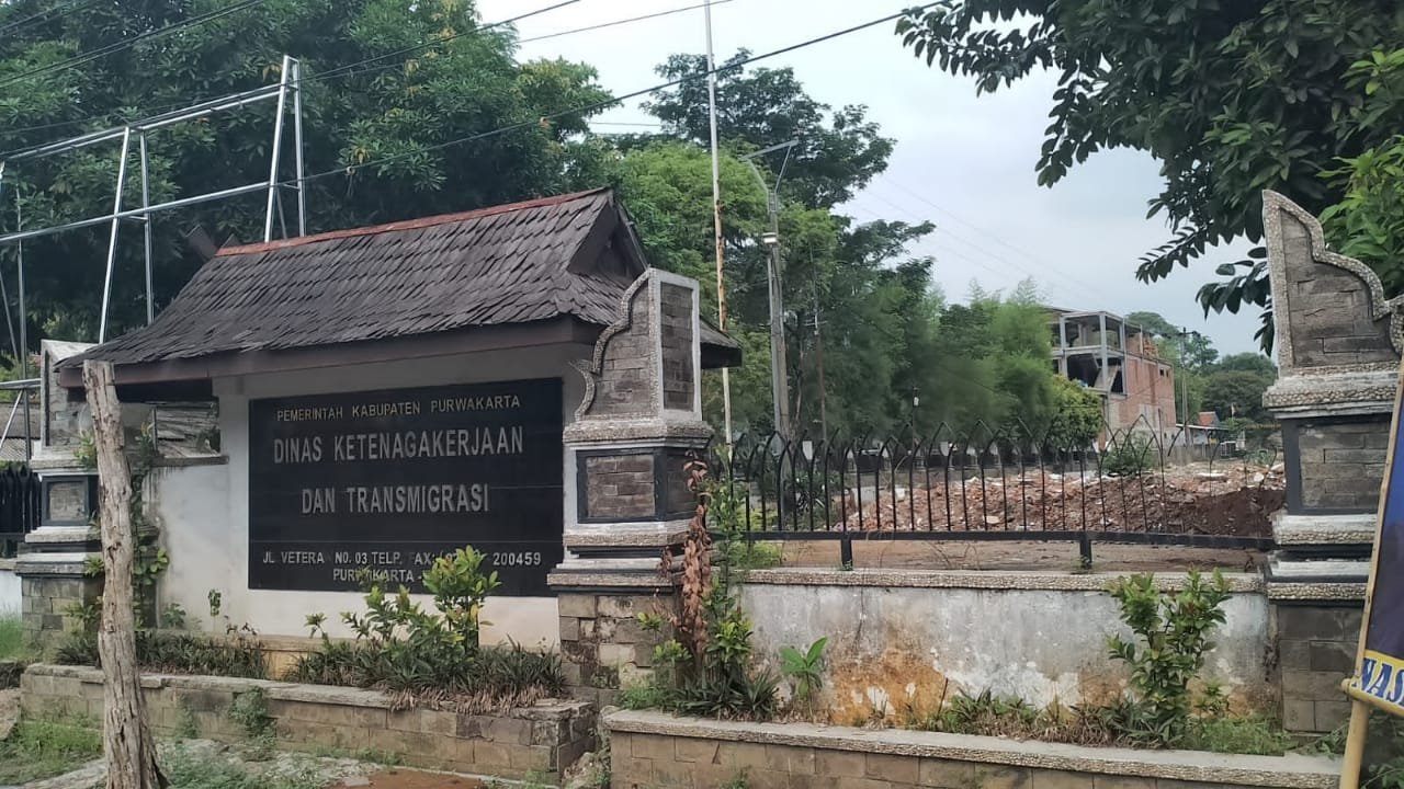 Gedung Kantor Disnakertrans Dan DKUPP Kabupaten Purwakarta Belum Di Bangun Dipertanyakan?