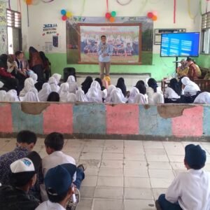 300 Siswa SMP 2 Tarogong Kaler Kampanye Stop Bullying