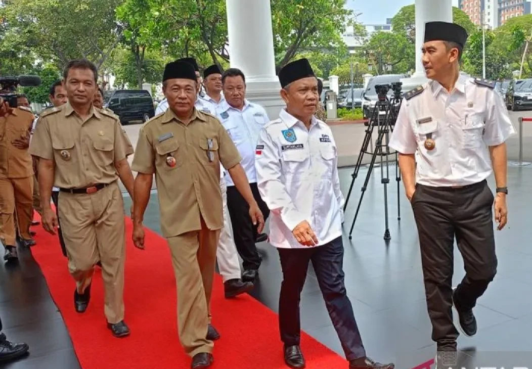 Bahas Revisi UU Desa, Sejumlah Perwakilan Kepala Desa Temui Jokowi di Istana