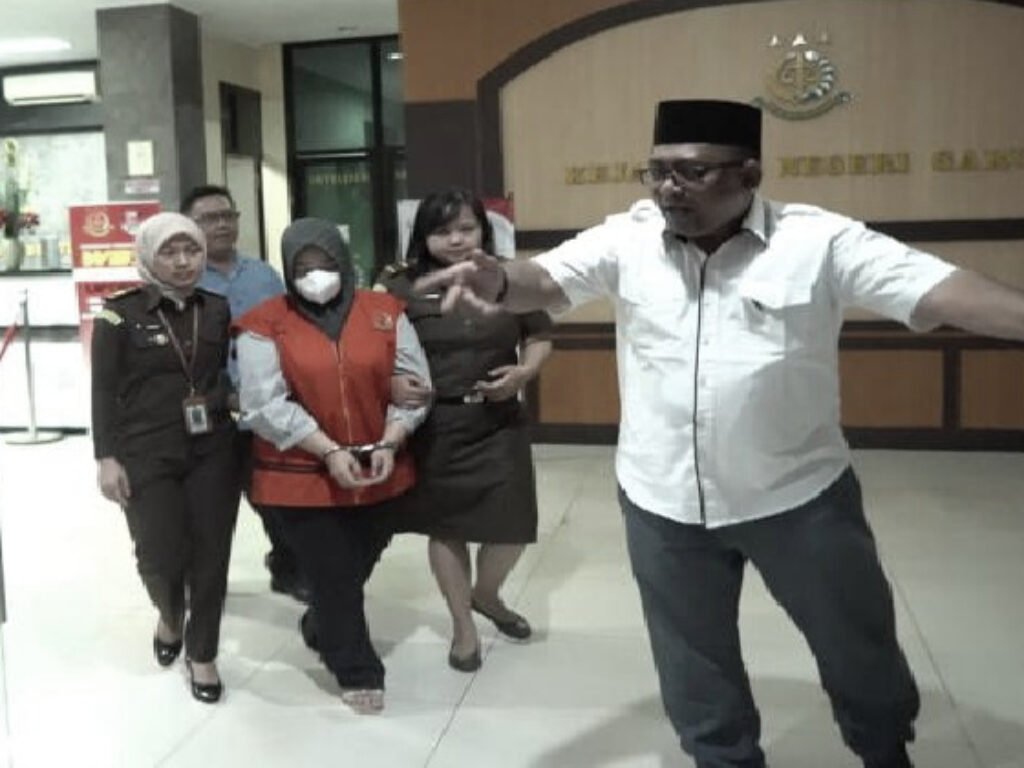 Mantan Kades Buronan Korupsi Kejari Garut Ditangkap Di Hotel Oyo Semarang