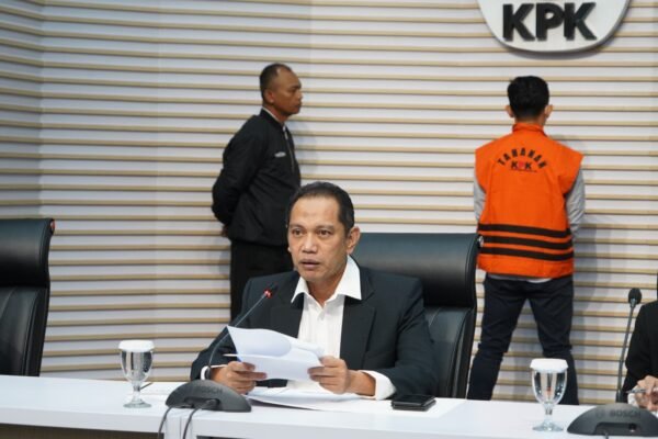 Tersangka Pemberi Suap Pengembangan Perkara Korupsi Proyek Jalur Kereta Api Ditahan KPK