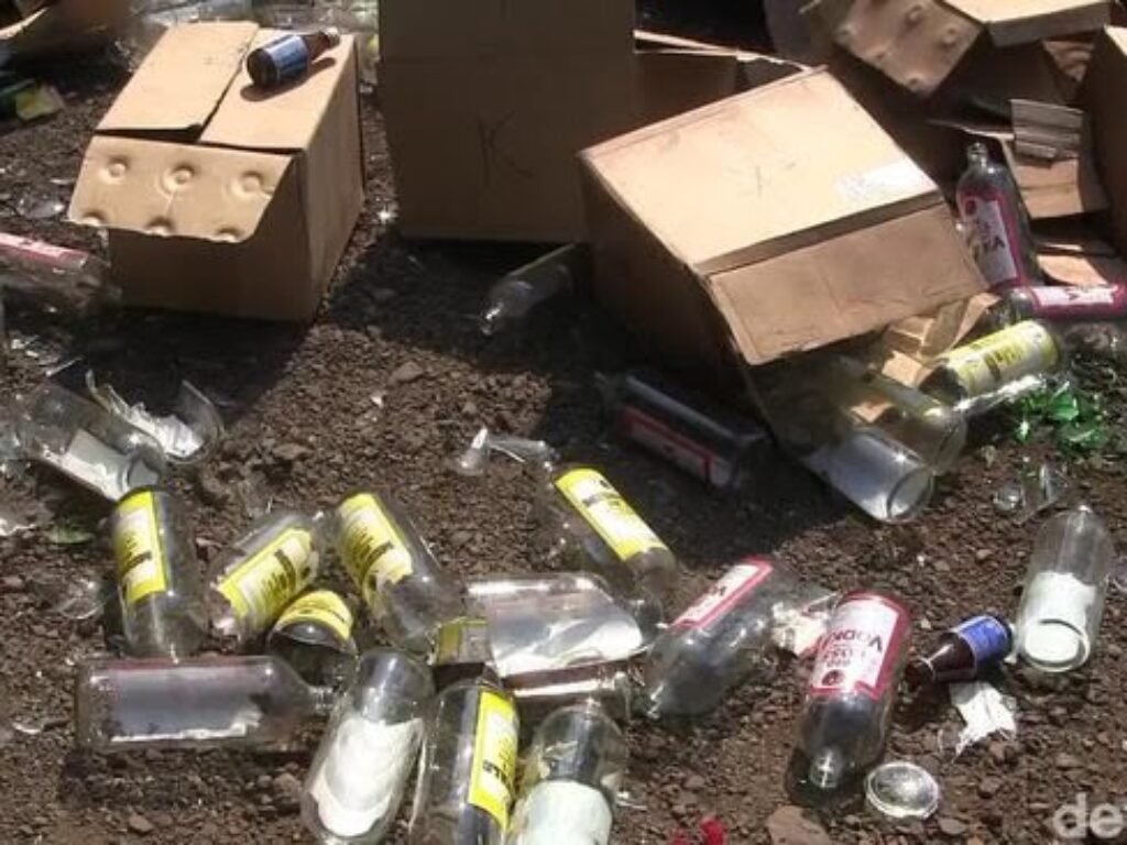 Diduga Minum Alkohol Oplosan, 13 Orang Tewas Di Subang