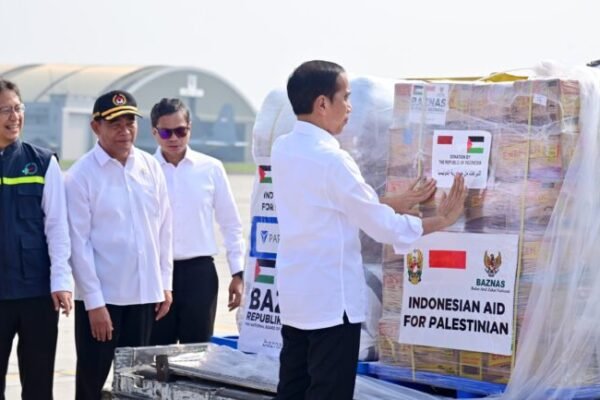 Presiden Jokowi Lepas Bantuan Kemanusiaan Tahap Dua Untuk Palestina