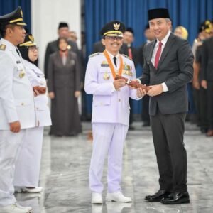 Pelantikan Bupati Karawang, Pj Bupati Kuningan dan Pj Walikota Banjar
