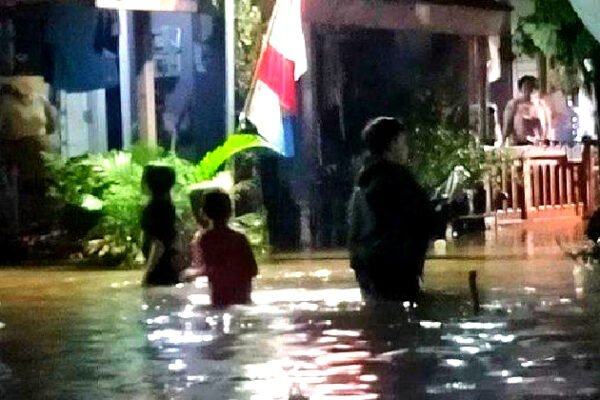 6 Titik Disejumlah Kecamatan di Bogor Dikepung Banjir, Empat Rumah Ambruk