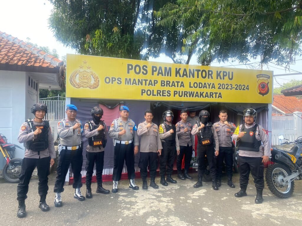 Operasi Mantap Brata, Polres Purwakarta Gencar Patroli Ke Kantor KPU Hingga Bawaslu