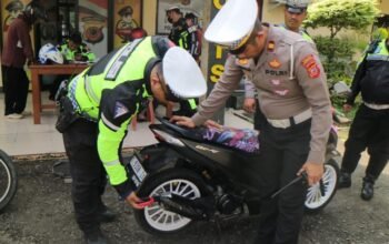 Polres di dukung Pemerintah Daerah Kabupaten Purwakarta tertibkan penggunaan knalpot racing atau ‘brong’ kendaraan bermotor di jalan umum.