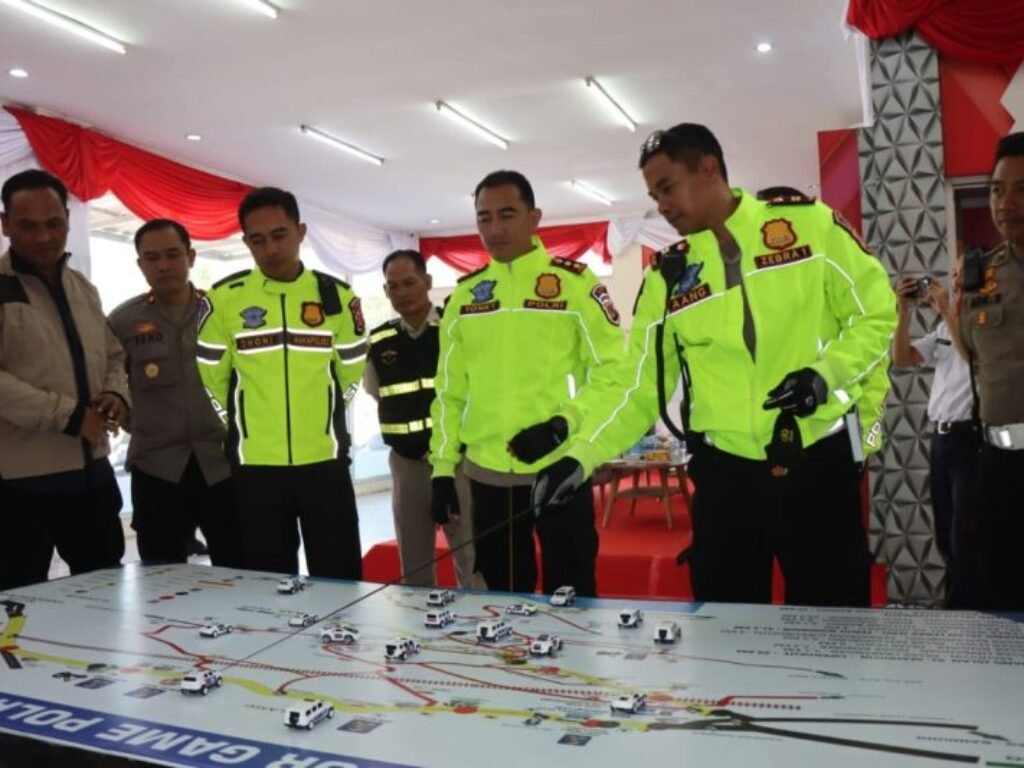 Jelang Libur Nataru 2024, Kapolres Garut Cek Jalur Dan Pantau Kesiapan Pos Pam Operasi Lilin Lodaya 2023