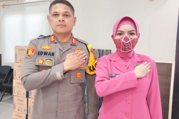 Hari Ibu, Kapolres Purwakarta: Ibu AdalahTonggak Keberhasilan Anak-anaknya