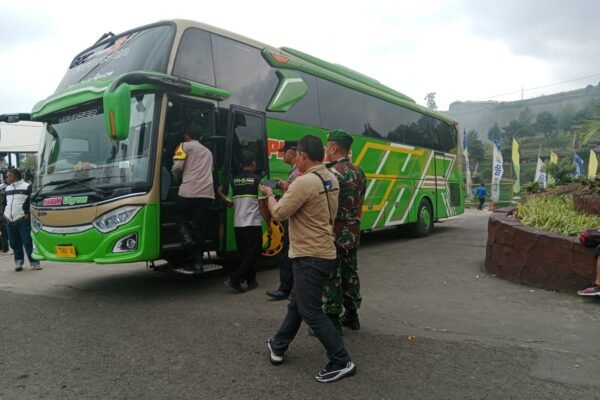 Polisi Himbau Masyarakat Yang Hendak Berlibur Ke Darajat Memahami Karakter Jalur Pasirwangi
