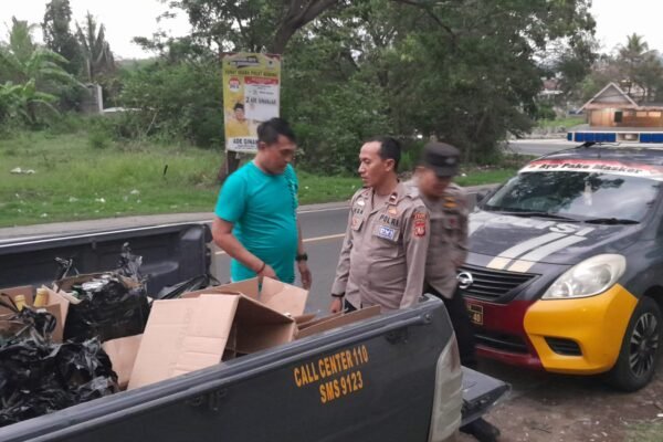Gencar Operasi Pekat, Polsek Limbangan Berhasil Amankan 234 Botol Miras