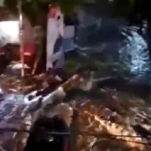 Detik-detik Motor Hanyut Akibat Banjir di Kota Bandung