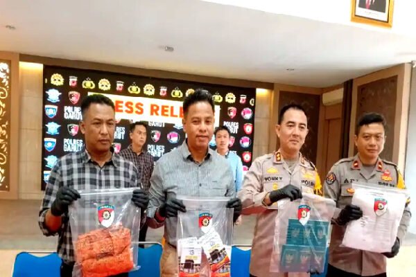 Ditipu Biro Perjalanan Umroh Bodong, Puluhan Warga Garut Rugi Ratusan Juta