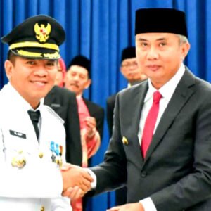 Gantikan Cellica, Aep Syaepuloh Resmi Jadi Bupati Karawang