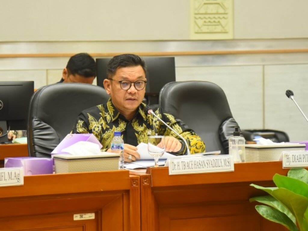 Komisi VIII Minta BNPB Percepat Evakuasi Korban dan Relokasi Masyarakat Berpotensi Terdampak Erupsi Marapi