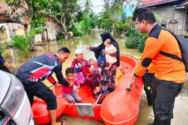 Banjir Meluas di Aceh Utara, Ribuan Jiwa Mengungsi dan aktivitas Ekonomi Terputus