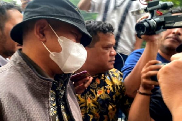 Pejabat BPK Pius Lustrilanang Diperiksa KPK