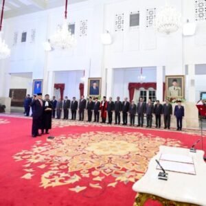 Marthinus Hukom Dilantik Presiden Sebagai Kepala BNN