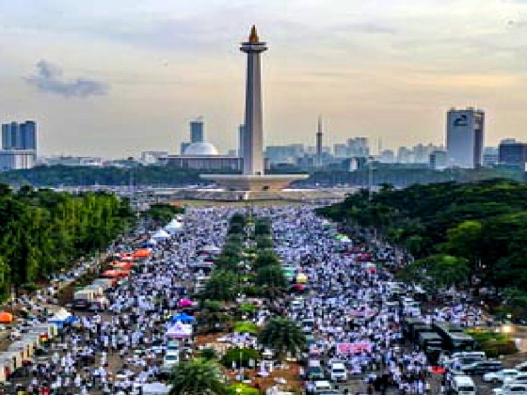 Hari Ini, Ribuan Peserta Aksi Munajat Kubro 212 Padati Monas