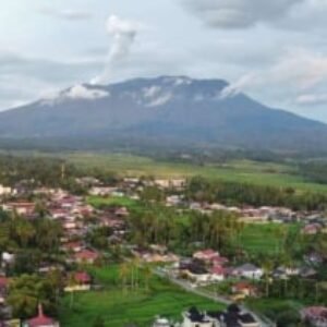 63bcea116d4e1 gunung marapi sumbar 375