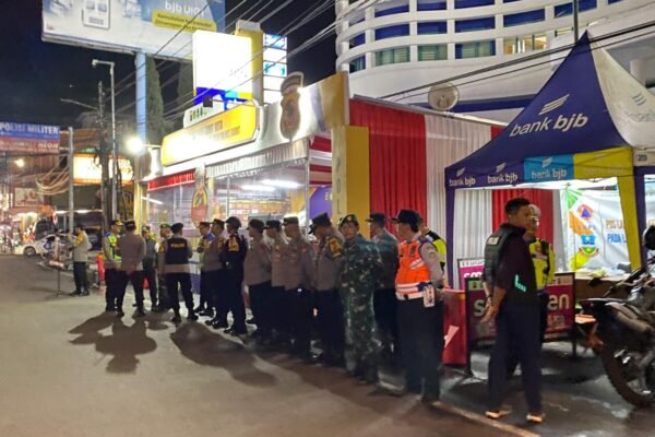 Polres Garut Berlakukan Car Free Night